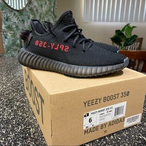 Yeezy 350 Bred